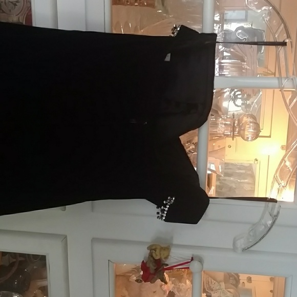 Black velvet gown - Picture 4 of 4